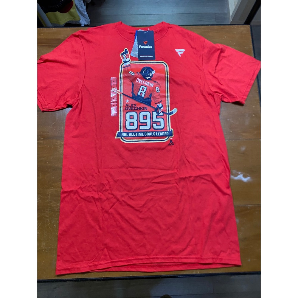 NWT Fanatics Alex Ovechkin T-Shirt Kids Medium Red NHL All-Time Goals Leader 895